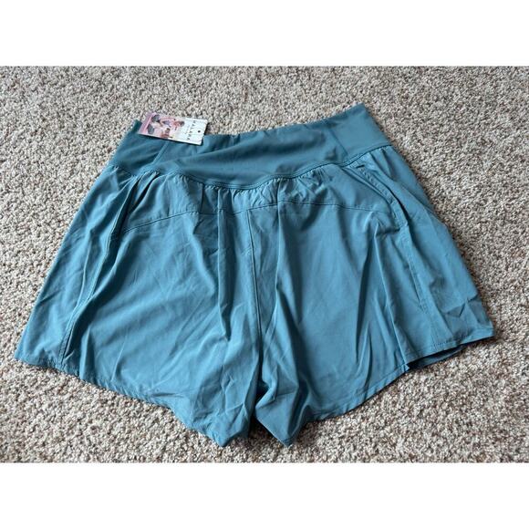 NWT - HALARA Workout Shorts, size 1 X - Picture 10 of 11
